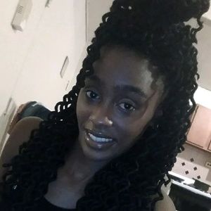 Meet your Posher, Shanee